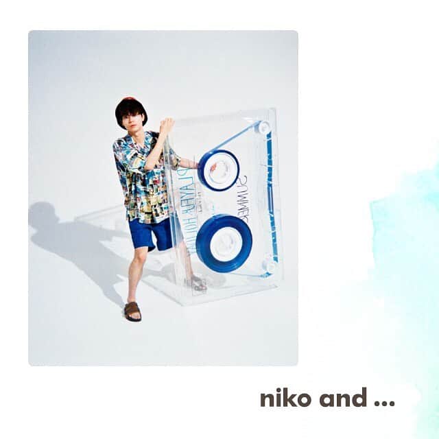 niko and ...さんのインスタグラム写真 - (niko and ...Instagram)「. 【2019 Summer Styling Collection】 ★Styling Point★ 80年代風の総柄シャツにショートパンツを合わせてさわやかに。ビーチでもフェスでもお洒落に目立つ。 . 菅田将暉さんに、着用したスタイリングについてインタビュー！！ @nikoand_officialプロフィールのURLリンクからCHECK！！ . #nikoand  #ニコアンド #であうにあう #styleeditorialbrand #uni9uesenses #菅田将暉 #小松菜奈 #ウカスカジー #言葉 #summer #summervisual #playfulsummer」4月28日 11時02分 - nikoand_official