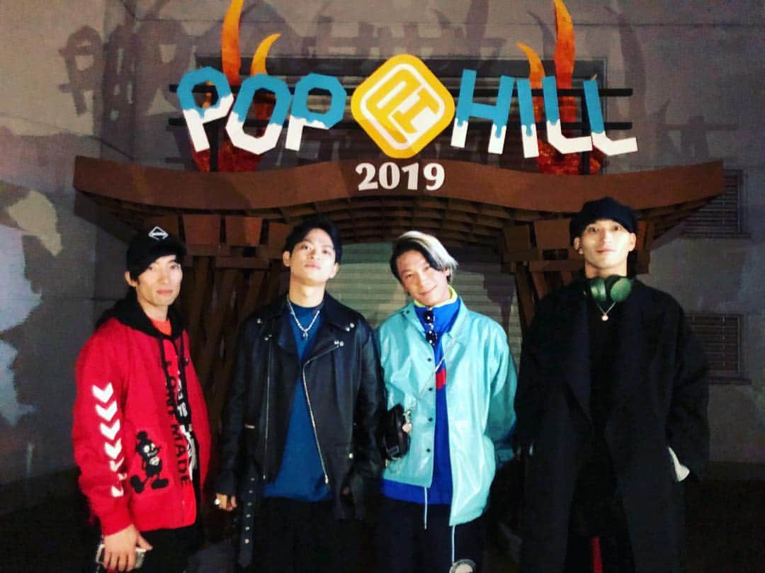 THE ORAL CIGARETTES さんのインスタグラム写真 - (THE ORAL CIGARETTES Instagram)「POP HILL、ありがとうございました！ やっと石川さんにお会いできました😂」4月28日 10時59分 - the_oral_cigarettes_official