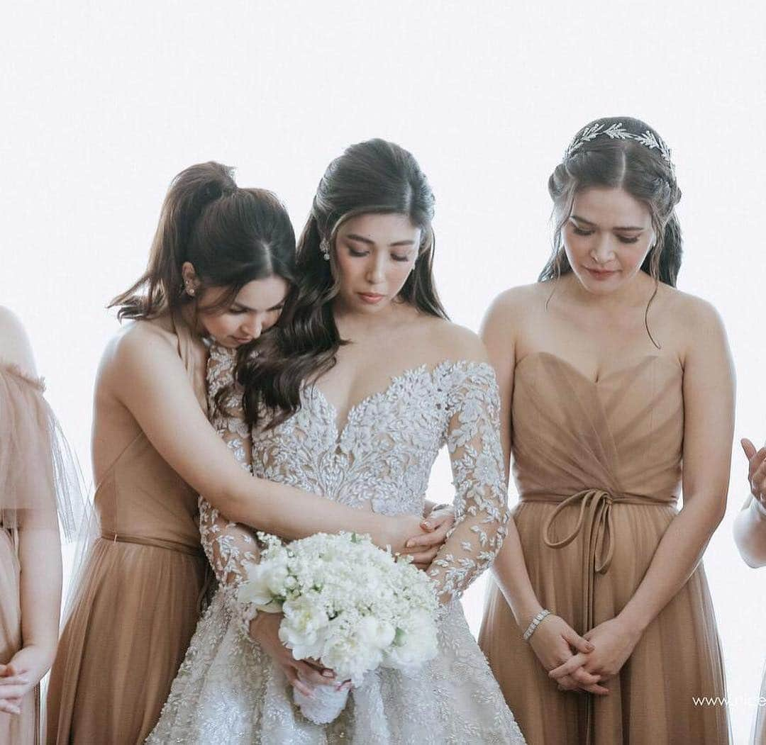 ジュリア バレットさんのインスタグラム写真 - (ジュリア バレットInstagram)「My sister is married!!! 💍💍💍💍」4月28日 11時28分 - juliabarretto