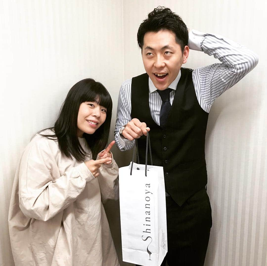 ゆうへいさんのインスタグラム写真 - (ゆうへいInstagram)「妹からお祝いを頂きました。よく出来た妹なのねん。  5/3は渋谷無限大ドームIにてTHIS ISパンの単独ライブにお邪魔するのよ。是非！！！ #吉田たち #これもまた吉田たち」4月28日 11時57分 - tachianija