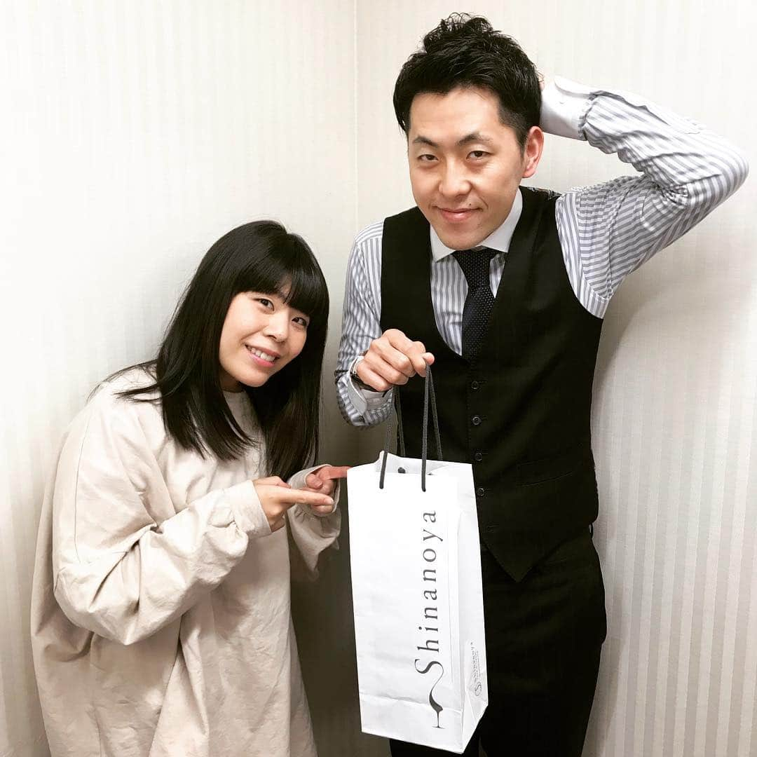 ゆうへいさんのインスタグラム写真 - (ゆうへいInstagram)「妹からお祝いを頂きました。よく出来た妹なのねん。  5/3は渋谷無限大ドームIにてTHIS ISパンの単独ライブにお邪魔するのよ。是非！！！ #吉田たち #これもまた吉田たち」4月28日 11時57分 - tachianija