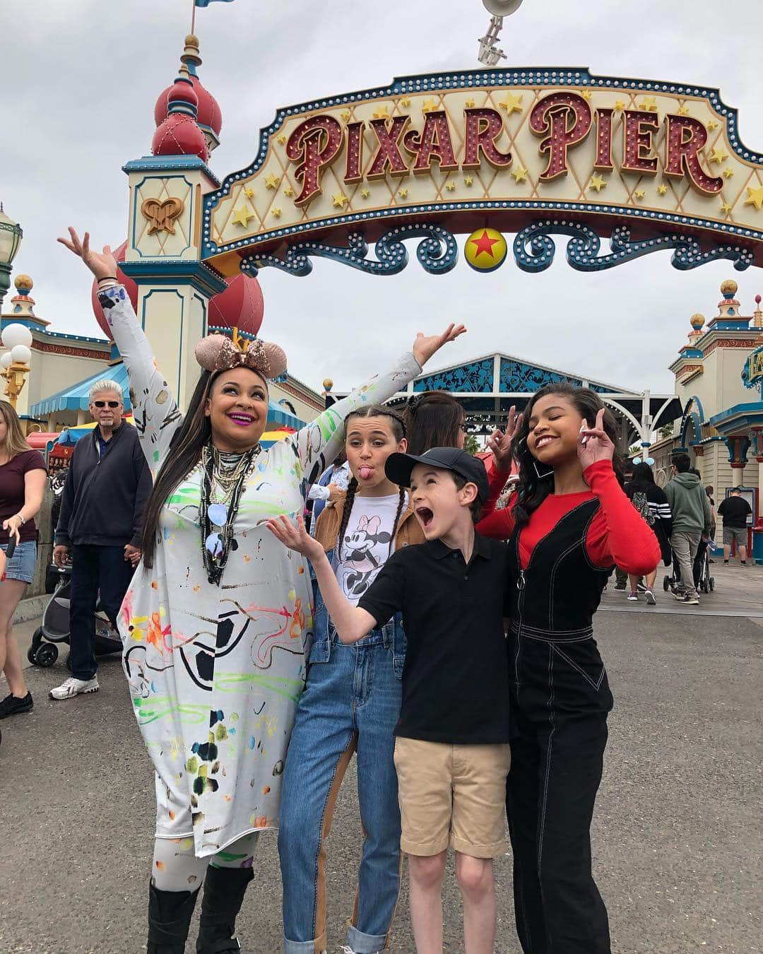 Disney Channelさんのインスタグラム写真 - (Disney ChannelInstagram)「We had a FANtastic day. #DisneyChannelFanFest」4月28日 12時07分 - disneychannel