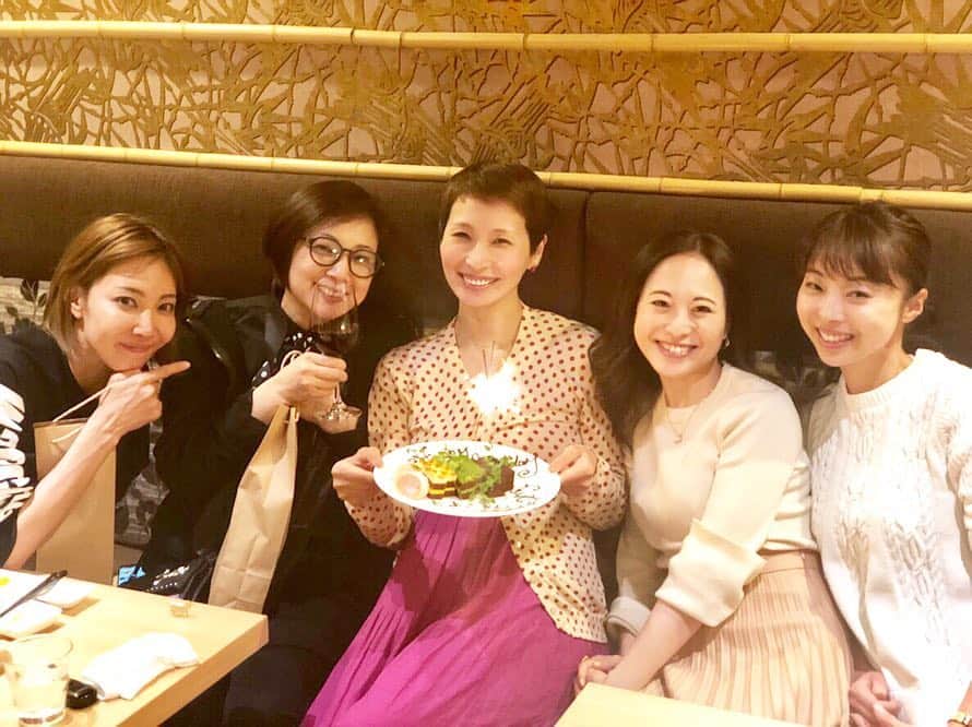 涼紫央のグルメインスタ