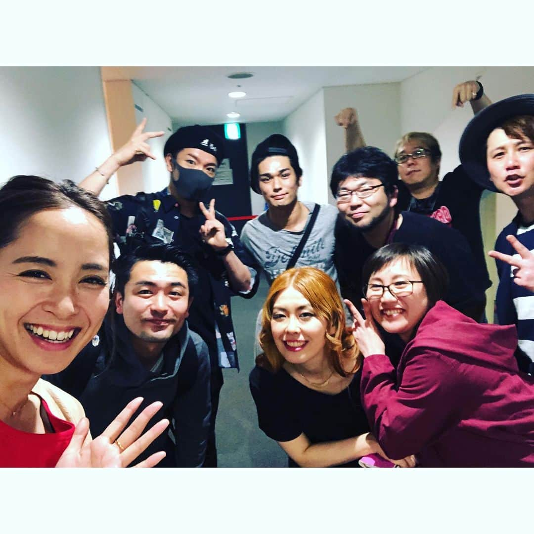 武田訓佳さんのインスタグラム写真 - (武田訓佳Instagram)「今日だけ当日券出るそう。 ・ つらくてあたたかいお話。 激富ワールド炸裂です✈️ ・ 劇場で観られて良かった🌱 ・ ・ #激富vt #2019 #けんごさん #太陽さん #ゆういちくん と❤️ #イケメンだらけ #役得 #眼福 #ありがとございまぁす #たけだの備忘録 #久々 #観劇 #舞台 #abchall」4月28日 12時38分 - kunika0117