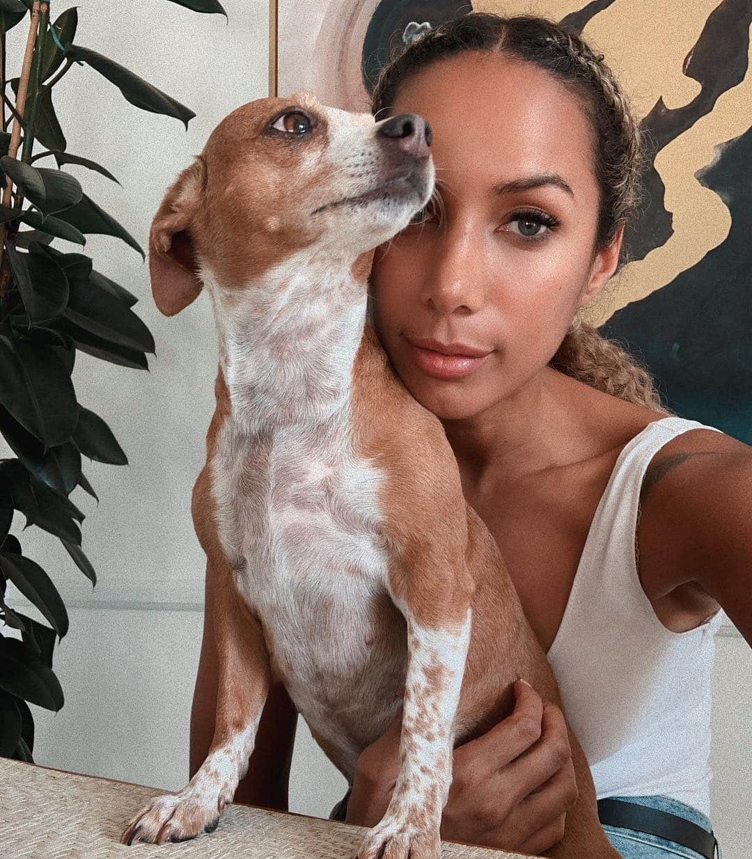 レオナ・ルイスのインスタグラム：「Lilly The Great 👑」