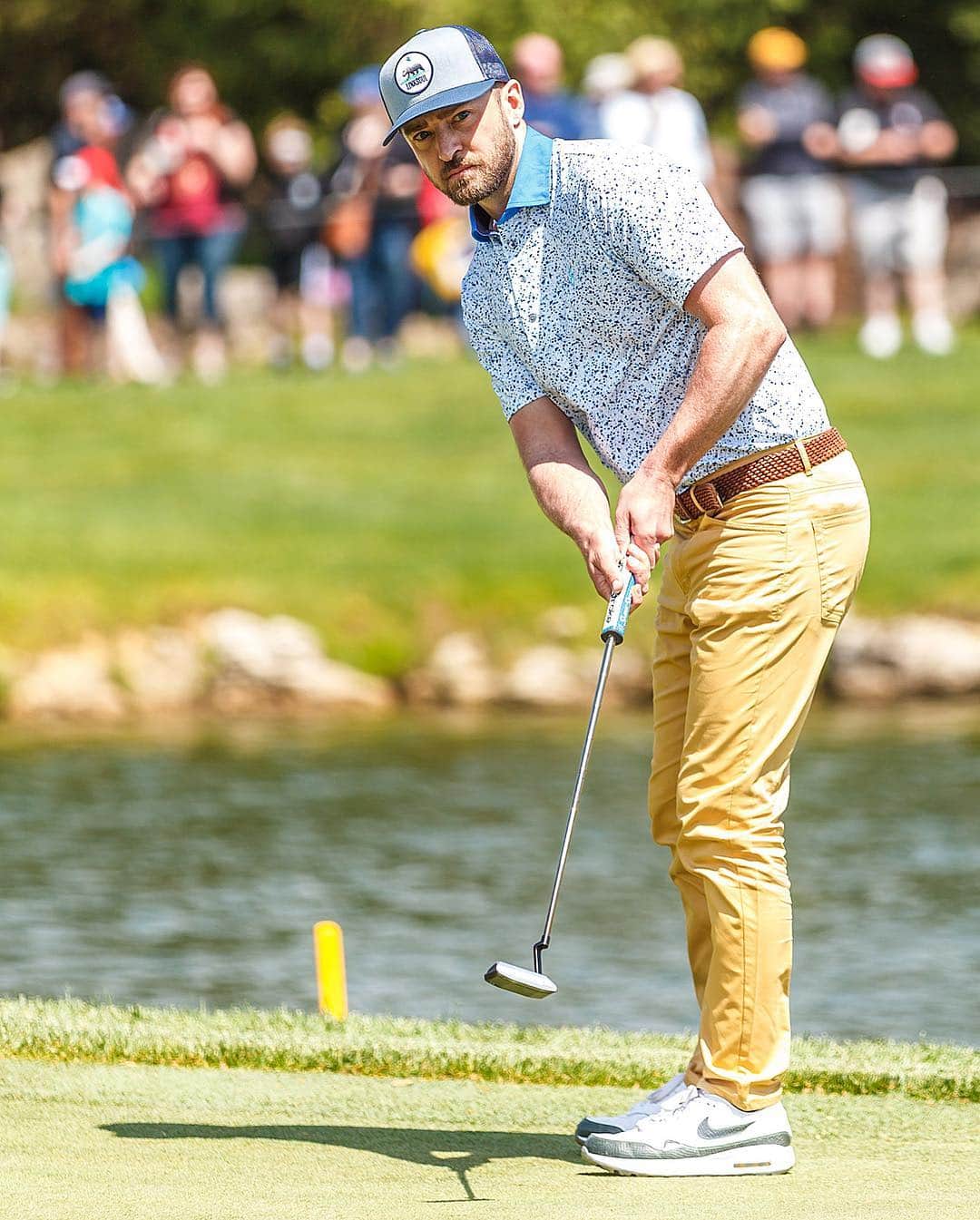 Just Jaredさんのインスタグラム写真 - (Just JaredInstagram)「@justintimberlake & @markwahlberg hit the green for @bassproshops’ golf tournament! @jessicabiel was also there to support her hubby.  #JustinTimberlake #MarkWahlberg #JessicaBiel Photos: Getty & INSTAR」4月28日 14時35分 - justjared