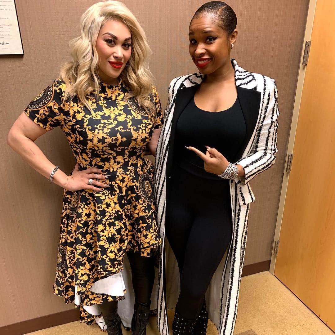 ジェニファー・ハドソンのインスタグラム：「You should know your going to run into a world of great singers, who inspire you , when you are going to see @keke_wyatt sing the house down !  They all blessed me so #donaldlawrence#kimmcfarland #kierasheard #blanchmcclister」
