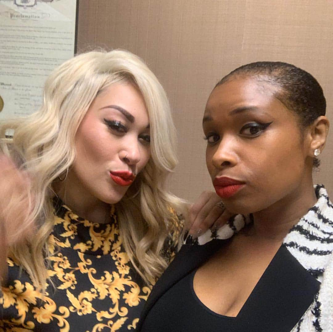 ジェニファー・ハドソンさんのインスタグラム写真 - (ジェニファー・ハドソンInstagram)「I threw my shoe at her  and she threw it back at me ! U better sang @keke_wyatt yal ain’t nothing left to sing after she get done !」4月28日 15時16分 - iamjhud