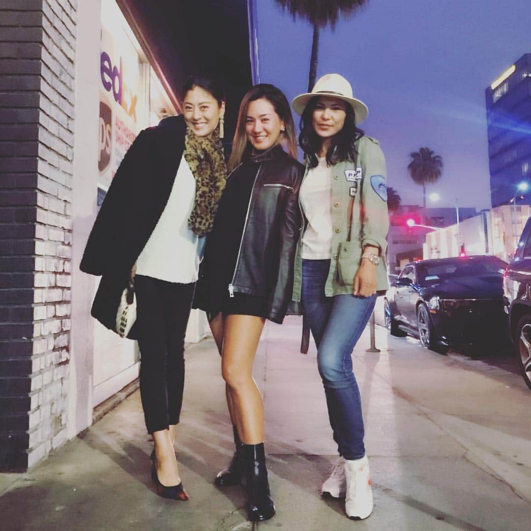 のインスタグラム：「with my girls😍😍😍 #japanesebbq #yazawa  #yukcanteatmeat #gulainacamebackfromtexas #girlsnightout #loveuguyssomuch #imissmonika #hopeseeusoon」