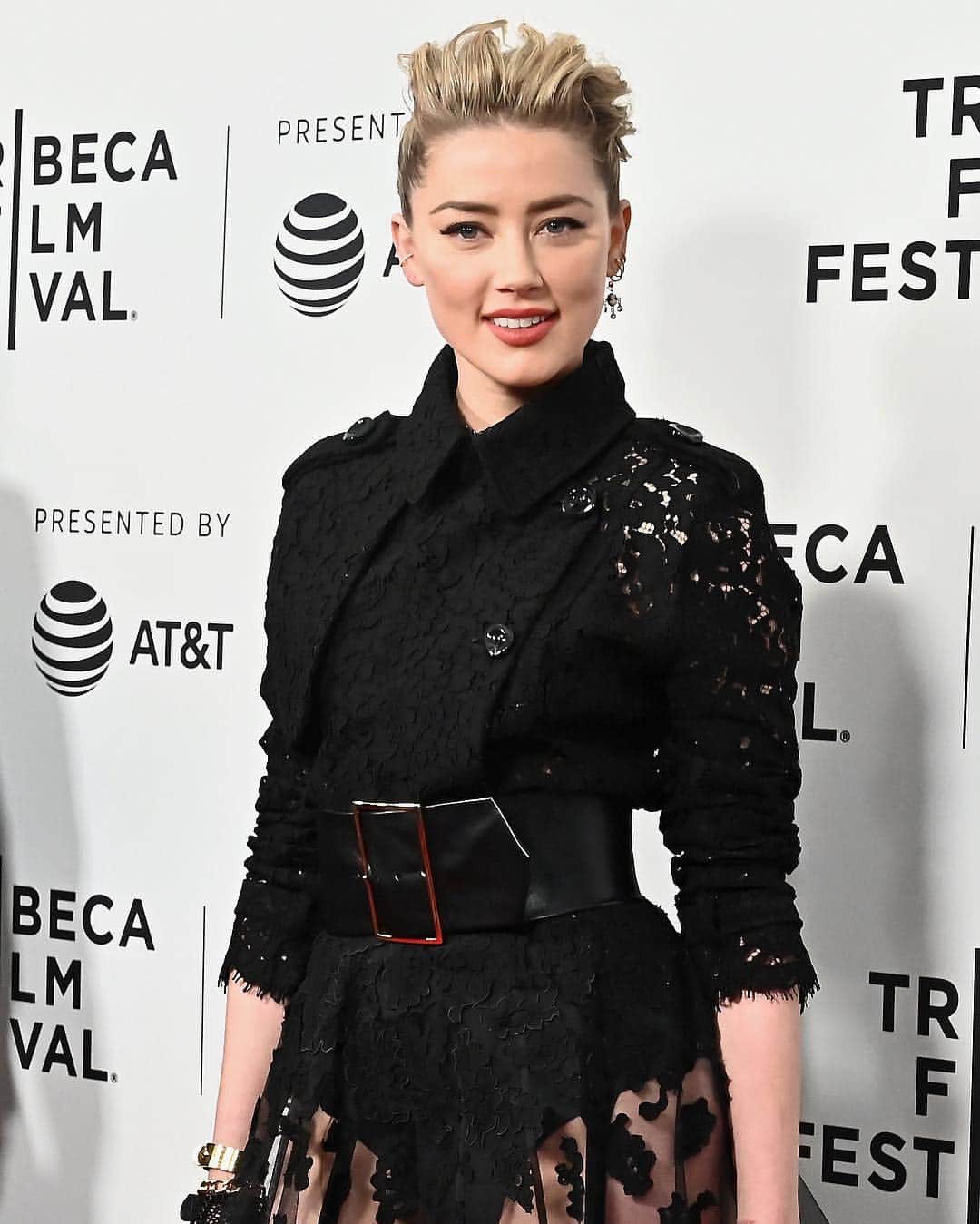 Just Jaredさんのインスタグラム写真 - (Just JaredInstagram)「@amberheard rocks an edgy, lace look for the premiere of her new movie “Gully” held during the @tribeca Film Festival! #AmberHeard #TribecaFilmFestival Photos: Getty」4月28日 15時47分 - justjared