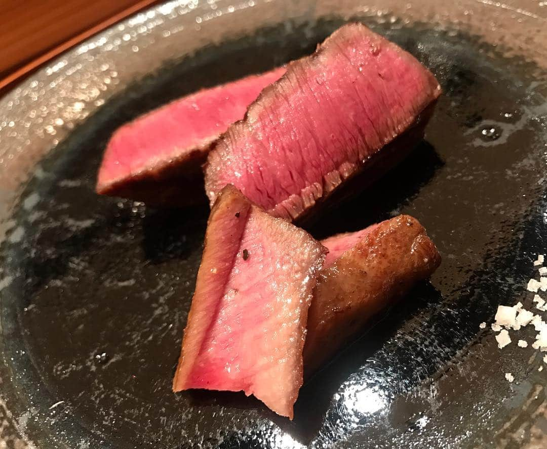 松山まなかさんのインスタグラム写真 - (松山まなかInstagram)「#肉 #肉割烹 #西麻布 #上 #うしごろ #肉食女子 #マラソン女子」4月28日 15時51分 - manakamatsuyama