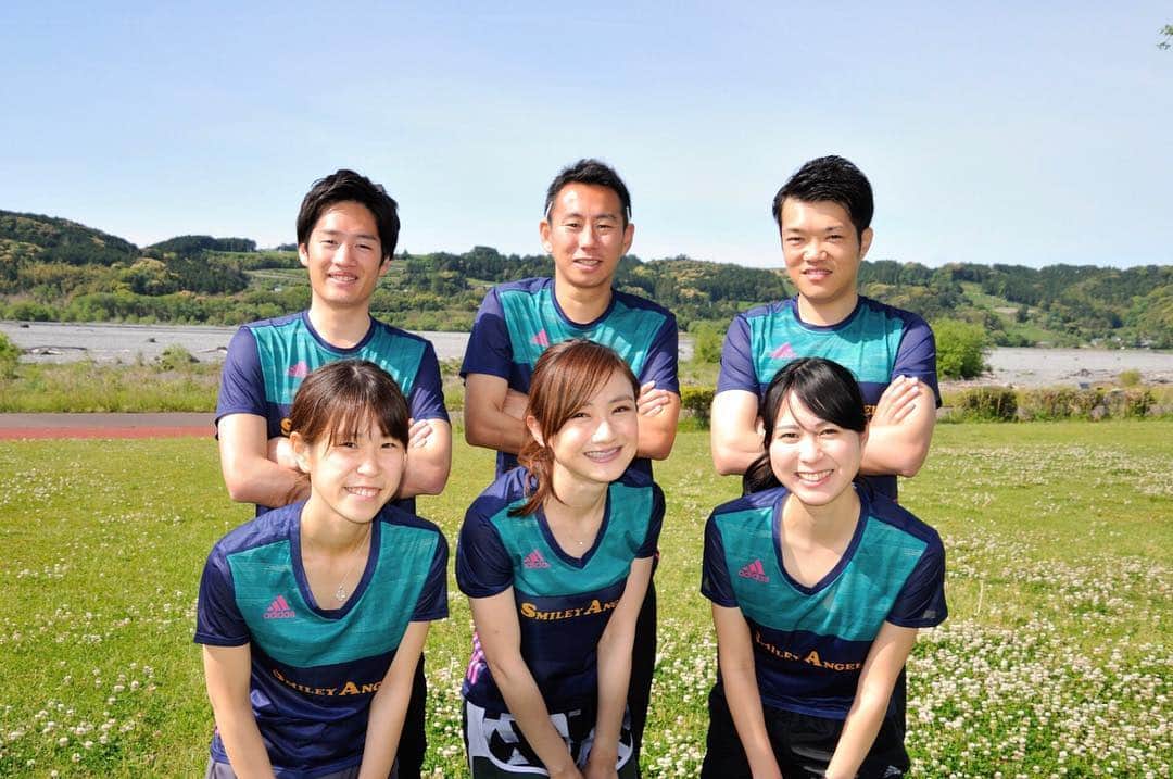 のインスタグラム：「30km done ✅🏃‍♀️ スマイリーのコーチたちと📸😊 ひとりでは楽しくないけど、仲間と走るから楽しい。 いつも会員さんに支えられてます。ありがとう！ ５月からもイベント盛りだくさん！お楽しみに🤗 ・ 📸 @70httr さんありがとう☺️ 🎽 @koikesports 😉 ・ #杏林堂 #杏林堂薬局 #スマイリーエンジェル #ランニング #ランニングクラブ #静岡 #島田 #磐田 #浜松 #smileyangel #kyorindo #drugstore #running #runningteam #30km」