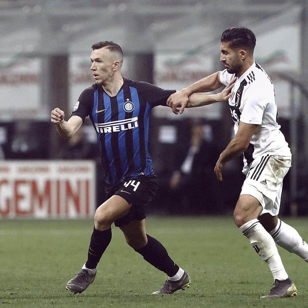 インテルナツィオナーレ・ミラノさんのインスタグラム写真 - (インテルナツィオナーレ・ミラノInstagram)「#INTERJUVENTUS MAN OF THE MATCH? 📊🏟🧐 #Inter #ForzaInter #SerieA #Football」4月28日 17時00分 - inter