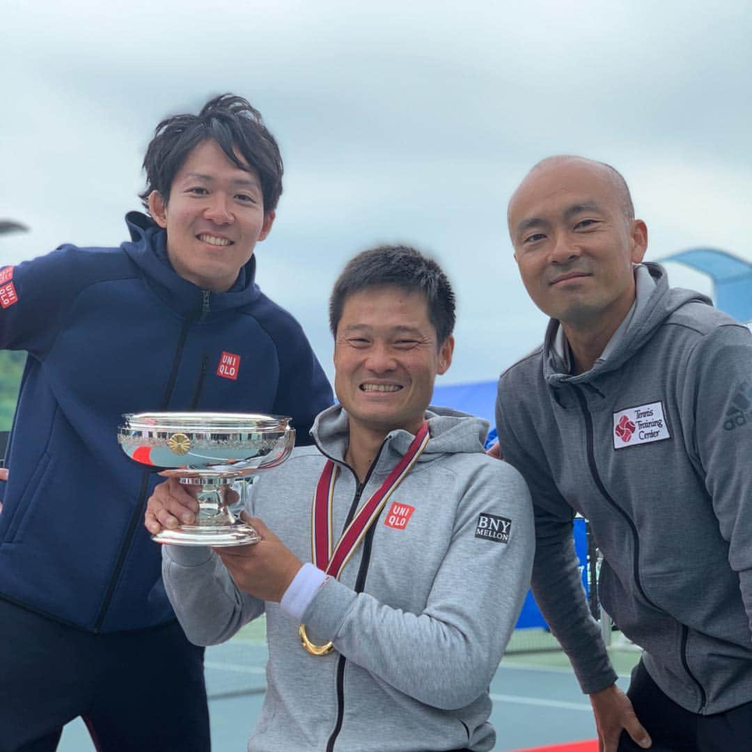 杉山愛さんのインスタグラム写真 - (杉山愛Instagram)「今日は車椅子テニスの大会 🎾JAPAN OPEN🎾の男女決勝戦の解説に呼んで頂きました😁  上地選手は惜しくも決勝戦でデ・グルート選手に敗れてしまいましたが、あともう少しだった〜‼️ 男子決勝は世界ランキング1位の国枝選手と5位のウデ選手✨ 信じられないクオリティーの高さで本当に見応えのある決勝戦でした🏆 右肘の怪我から復活して更にレベルアップした国枝選手✨最高のプレーをありがとうございました😊✌️ 優勝おめでとうございます㊗️㊗️㊗️ GREAT JOB TEAM SHINGO‼️」4月28日 17時20分 - aisugiyamaofficial