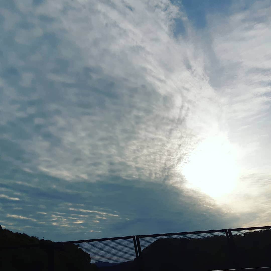 TOKIEさんのインスタグラム写真 - (TOKIEInstagram)「大阪から益田市に移動完了、空が広くて美しい。 Beautiful sky.」4月28日 17時39分 - tokieofficial1