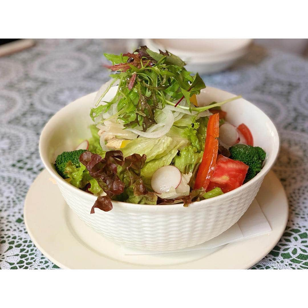 中田奈沙さんのインスタグラム写真 - (中田奈沙Instagram)「Italian lunch in Nasu🍝🍕 GW前半はまず那須からスタート😎 那須に来たら必ず食べに来る 《Gioia Mia（ジョイアミーア）》で ランチ🍴✨ * #奈沙ログ #奈沙ログin那須 * * #lunch #nasu #tochigi #japan #gioiamia #italian #foodstagram #foodie #foodgasm #instafood #foodpic #foodporn #gourmet #pizza #pasta #spaghetti #gw #ランチ #那須 #ジョイアミーア #ジョイアミーア那須本店 #栃木 #グルメ #ピザ #パスタ #平成最後 #ゴールデンウィーク #イタリアン」4月28日 17時44分 - nasa_nakada