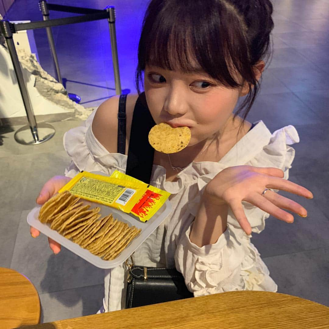 ホン・ヨンギさんのインスタグラム写真 - (ホン・ヨンギInstagram)「#콩기하우스 👼🏻 ⠀⠀⠀ 세용이랑 어벤져스 보기 우리의 첫영화가 어벤져스였는데 마지막도 너랑 함께라니 🤟🏻💕 행복해행복해 다음에는 피카츄보러오기로 약속해뜸 ㅌㅋㅋㅋㅋ🙏🏻」4月28日 17時59分 - kisy0729