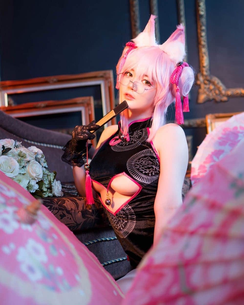 YingTzeさんのインスタグラム写真 - (YingTzeInstagram)「How’s your Sunday so far ? ❤️ _ I spent my Sunday editing some of my Tamamo Vitch photos for May Patreon Rewards ! ❤️✨ My Sundays are usually pretty chill , spent editing photos then gaming stream at night !  _ Tonight at 9pm (GMT+8) I’ll be streaming Days Gone . Yesterday I spent a good 4 hours in the game and it’s giving me The Walking Dead vibes. Loving it so far ~ see ya tonight ! ❤️ _ 📸 @17.ambition  #blessed #fate #fategrandorder #tamamo #tamamocosplay #tamamonomae #fgo #fgocosplay #kemonomimi #foxears」4月28日 18時16分 - yingtze