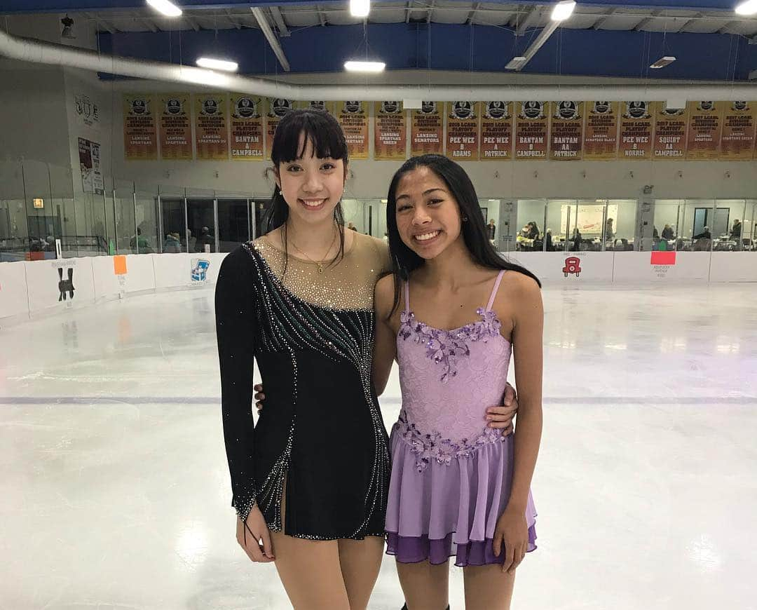 シータ・ラムサムさんのインスタグラム写真 - (シータ・ラムサムInstagram)「Couldn’t have asked for a better first Spring Ice Show with anyone but the LSC fam ☺️」4月29日 4時52分 - palmipalmtrees