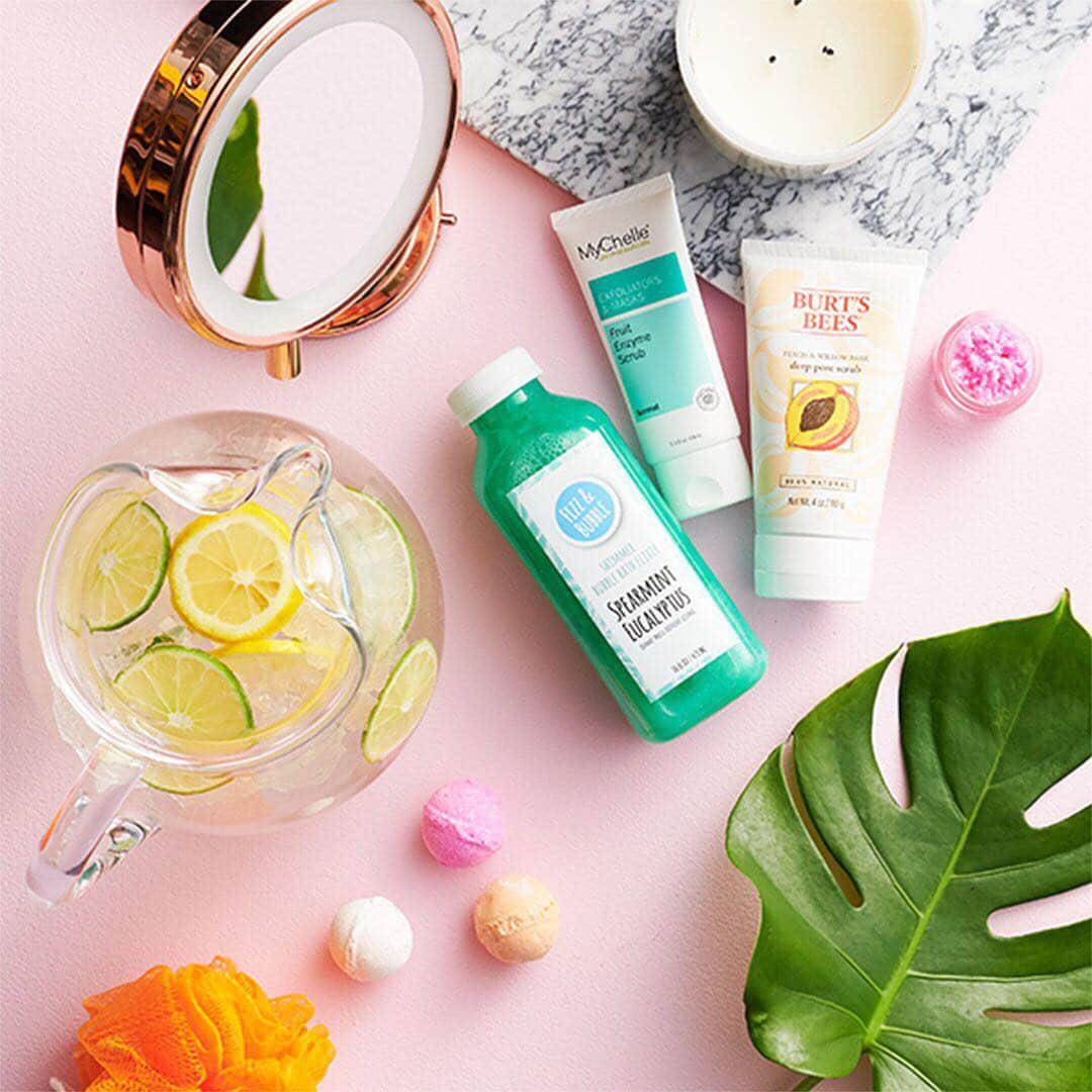 ロック&リパブリックのインスタグラム：「...Because she always makes time for everyone else. Tap to treat Mom to spa-day gifts and more. #Kohls」