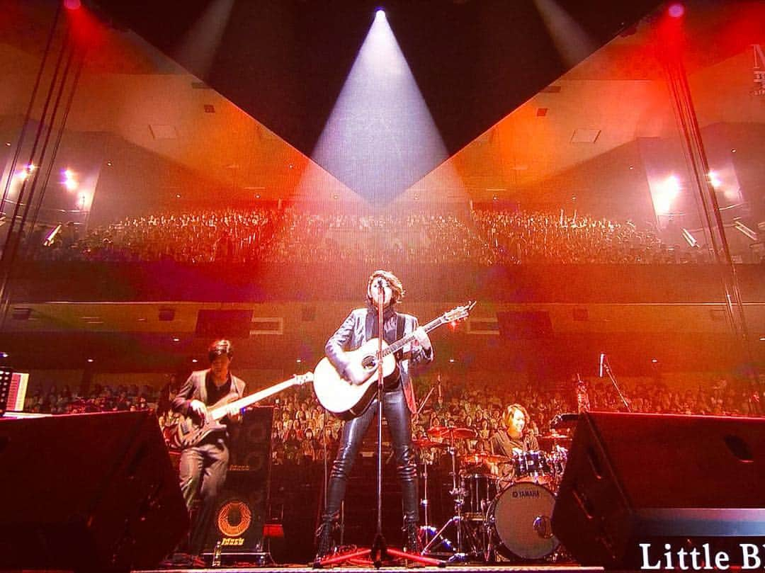 森田悠介さんのインスタグラム写真 - (森田悠介Instagram)「〜day 3〜 It was such a great opportunity for me as a music director, arranger, bass player. #MISIA #平成武道館 #OpeningAct #LittleBlackDress #LBD #Bass #Bassplayer #Bassist #MusicDirector #Adamovic #Markbass #VintageFace #LimetoneAudio #Westone #ORB #sirtone #Musicianslife #music #pops #Jpop #Arranger #soundproducer #武道館 #平成 #令和 #ベース #ベーシスト」4月29日 5時02分 - yusukemorita_bass