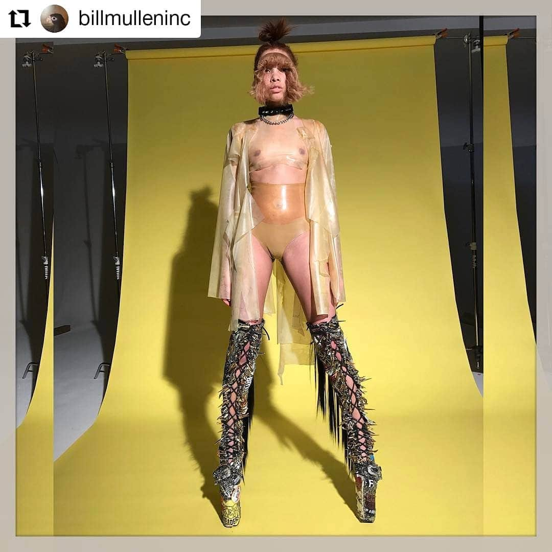 ガソリングラマーさんのインスタグラム写真 - (ガソリングラマーInstagram)「@gasolineglamour X @kingkongmagazine #gatha #boots #MADEBYME  #Repost @billmulleninc • • • • • • Model @oddfreckles photo @gregkadelstudios @kingkongmagazine Fall 2017. #Stylist @billmulleninc #Hair @dennislanni #Makeup @yukihayashi89 #Nails #MakiSakamoto #Photo @jukeboxbabe #Fashion @fecalmatterworld @matieresfecales @vexclothing #gasolineglamour #AleeceWilson #GregKadel #KingKongMagazine #BillMullen #DennisLanni #YukiHayashi #RaquelMedinaCleghorn #FecalMatter #VexLatex #GasolineGlamour #FetishFashion #kingkong」4月29日 5時03分 - gasolineglamour