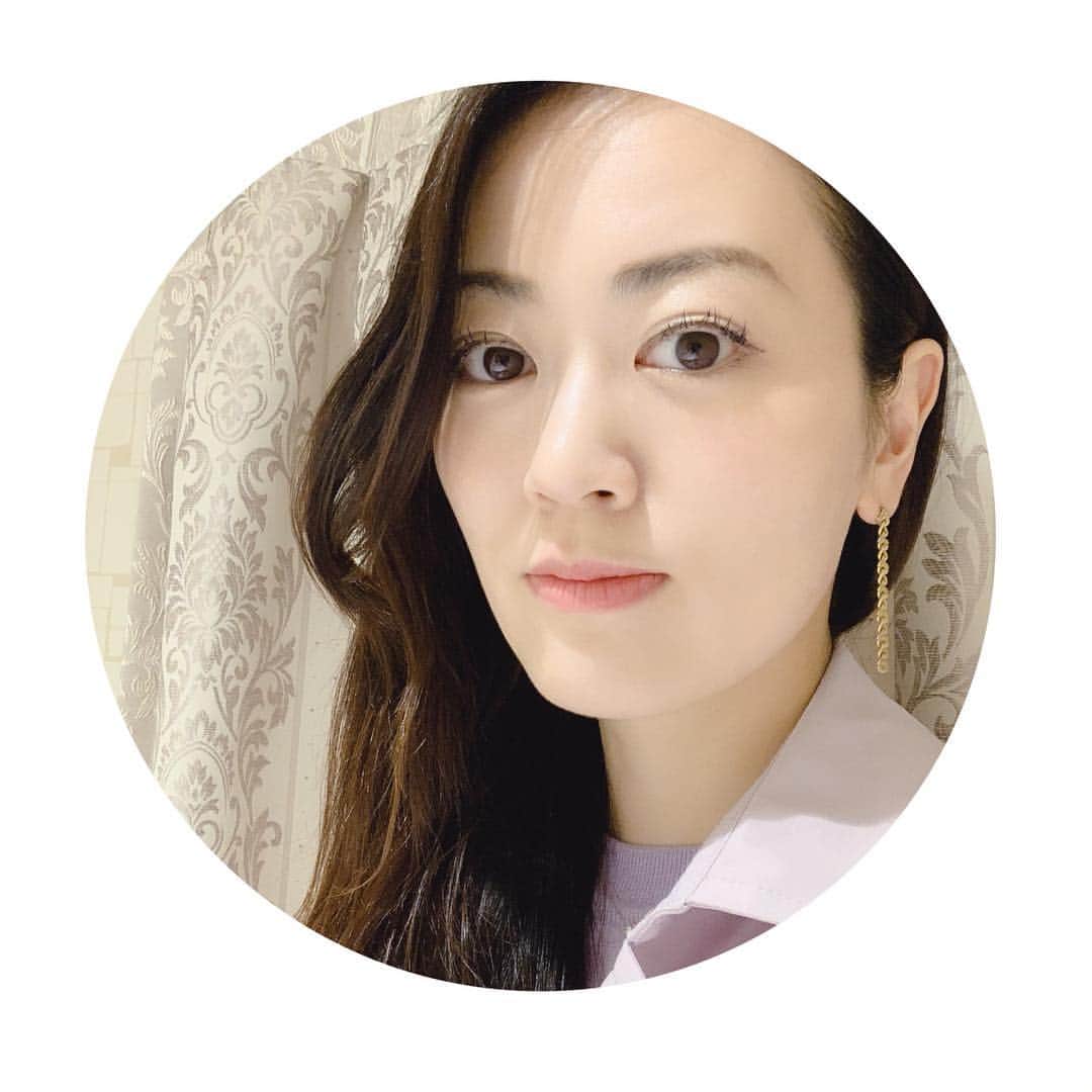 煌月爽矢のインスタグラム：「.﻿ .﻿ 先日、いつもお世話になってる﻿ 東京ヒルズクリニックさんでメンテナンスしてきました♪﻿ ﻿ ピーリング → 美肌トリートメント﻿ ﻿ の流れ、神です。﻿ 毎日じゃなくても定期的にお肌に贅沢させてあげる事って大切✨✨✨﻿ ﻿ フロア増築されてて、可愛いピンクの待合室が増えてたので先生とパシャリ🤩﻿ 先生、とても面白くて優しい方です♪﻿ ﻿ ﻿ #美肌トリートメント﻿ #本当に感謝してます﻿ #美容皮膚科﻿ #東京ヒルズクリニック」