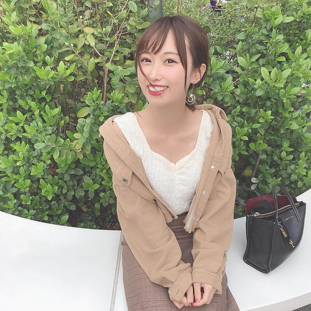 島田玲奈さんのインスタグラム写真 - (島田玲奈Instagram)「. 最近、寒かったり暑かったり、毎日お洋服まちがえる🥺 . 皆さん、GW楽しんでますか？🌸 平成最後の日、何するか悩んでる！！！！ 令和１日目、何しよう！！」4月28日 20時47分 - smd_rn321