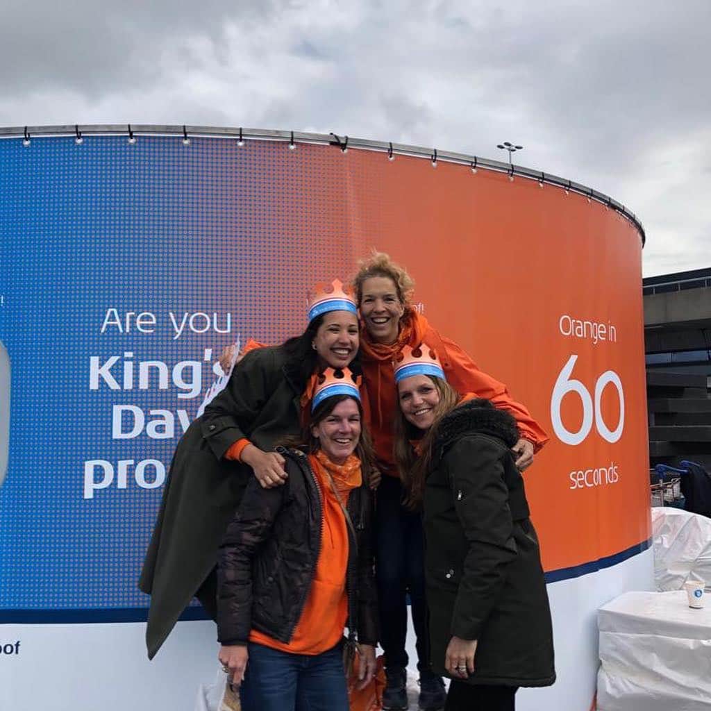 KLMオランダ航空さんのインスタグラム写真 - (KLMオランダ航空Instagram)「We hope you’ve had a happy King’s Day! 👑🧡 We enjoyed ours at Schiphol Airport. And the winner is... @alma.b_nl #KLM #RoyalDutchAirlines #klmkingsdayproof #kingsday2019 • • • #kingsday #klmkingsday #klmcrew #kingsday👑 #kingsday #schiphol #airport」4月28日 21時21分 - klm