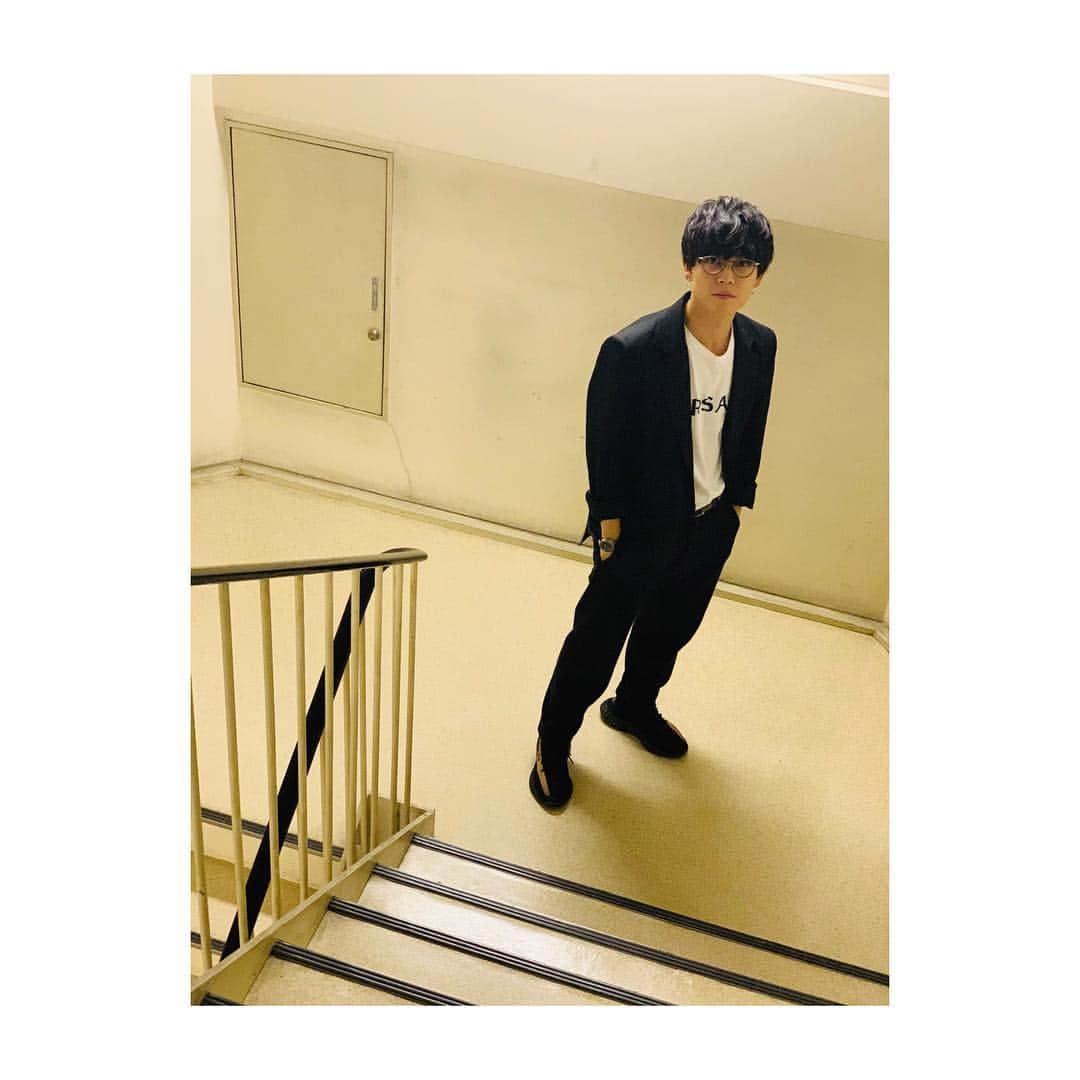 のインスタグラム：「🛫🚅🚕👓」