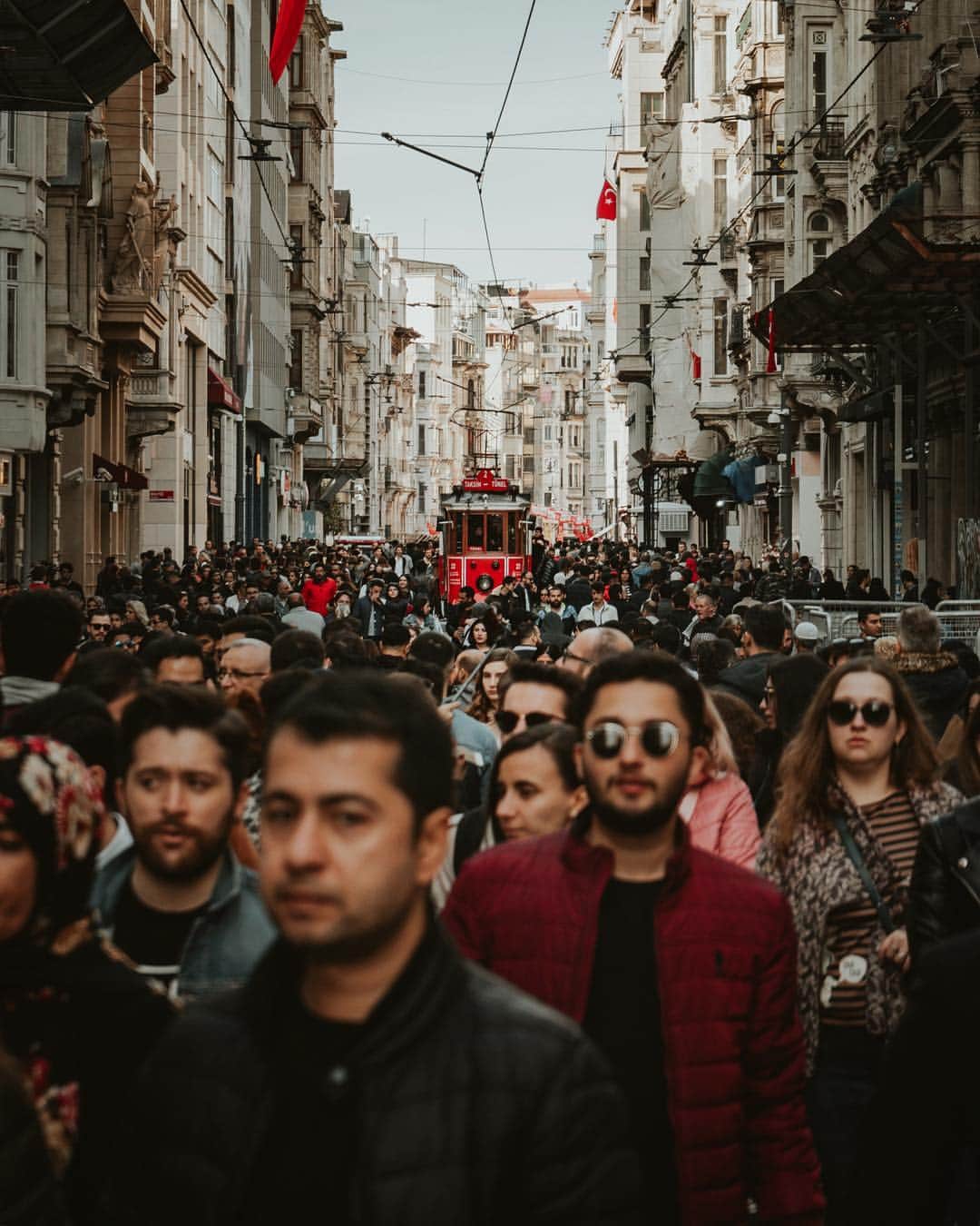 Putri Anindyaのインスタグラム：「A nostalgic tram // This is probably a quite common picture that you’ll see from Istanbul. However, I’ve never make one of this obligatory shot in Taksim area. So here jt goes, an image of Sunday afternoon with thousands of people in Istanbul :) . . Taken with @sonyalpha @sonyalpha_id A7iii with 28-70mm 3.5-5.6 lens. #sonya7iii #alphagrammers #sonyalpha_id」