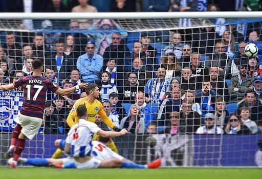 アジョセ・ペレスさんのインスタグラム写真 - (アジョセ・ペレスInstagram)「👉🏽🤕👈🏽 Strange match: another goal⚽, not the best result and some pain in my hip... time to rest and recover because next weekend we have a important date at home! 😍」4月28日 22時36分 - ayozepg