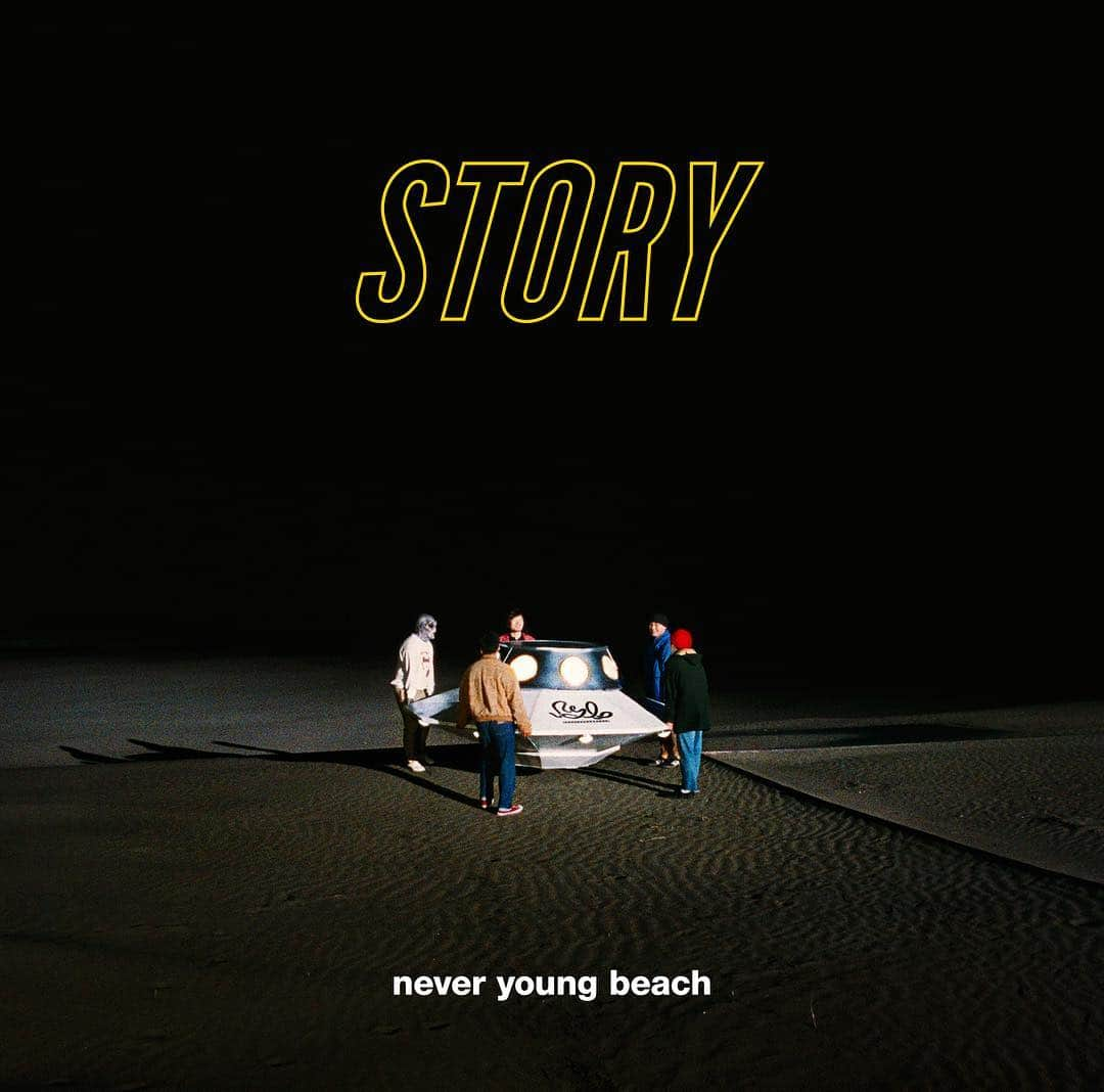 奥山由之さんのインスタグラム写真 - (奥山由之Instagram)「never young beach 4枚目のアルバム『STORY』のジャケット写真をアートディレクションしました。撮影も担当しました。通常盤、初回限定盤、LP盤があります。5月8日発売です。 ー Art directed the cover of the 4th album ʻSTORYʼ by the band ʻnever young beachʼ. The CD will be released on 8th May. @never_young_beach_official @newtone.inst」4月28日 22時44分 - yoshiyukiokuyama