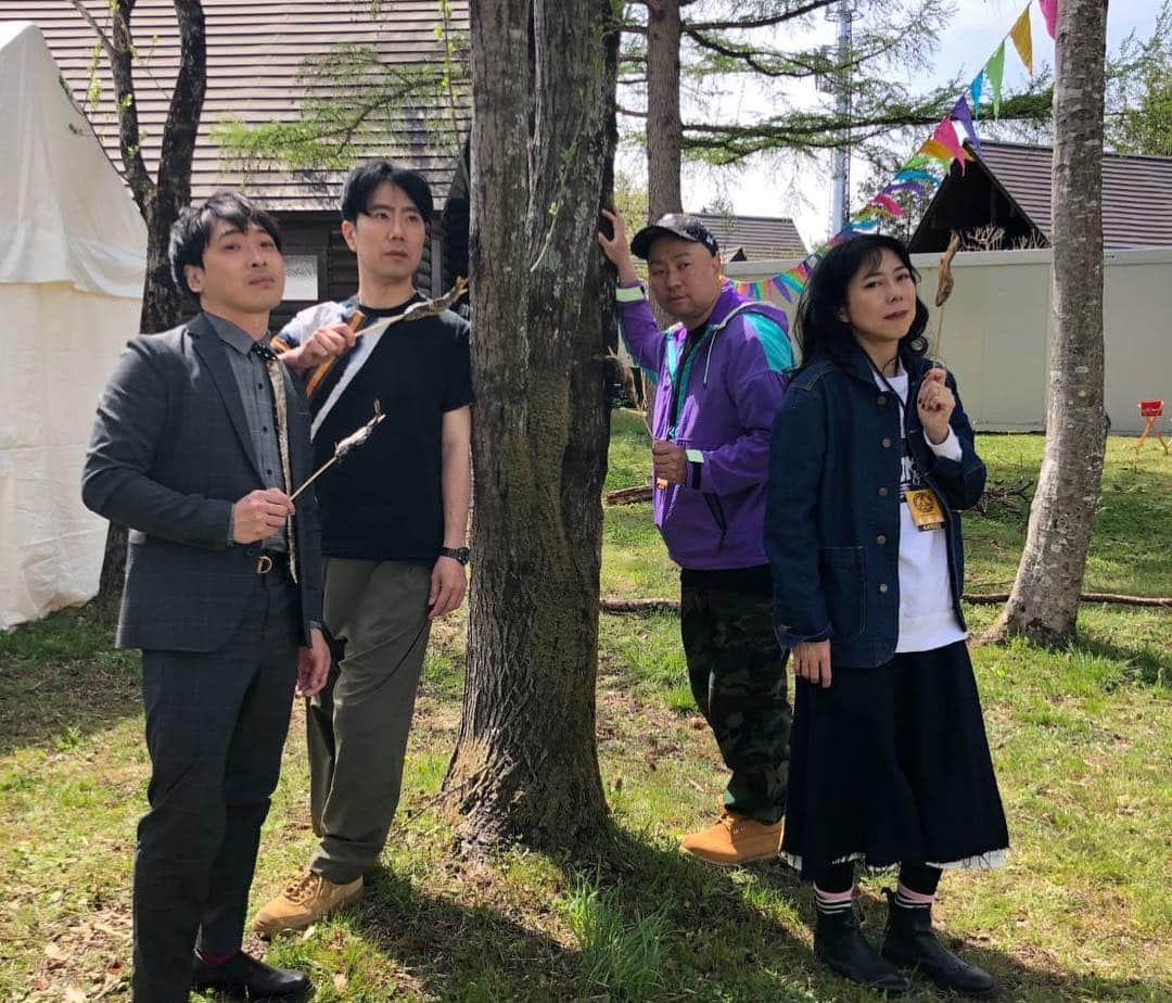椿鬼奴さんのインスタグラム写真 - (椿鬼奴Instagram)「アラバキロックフェス、楽しかったなぁ♪♪♪堂島さん、寒の戻りな中素敵な思い出をありがとうございました✨✨✨ #アラバキ #アラバキロックフェス #堂島孝平 さん #藤井隆 さん #レイザーラモンrg さん #アラバキニューブリード  #渡辺シュンスケ さん #岡本啓佑 さん #鹿島達也 さん #八橋義幸 さん #sugerbeans さん #伊沢麻未 さん #真城めぐみ さん #ニセ寺田恵子」4月28日 22時54分 - tsubakioniyakko