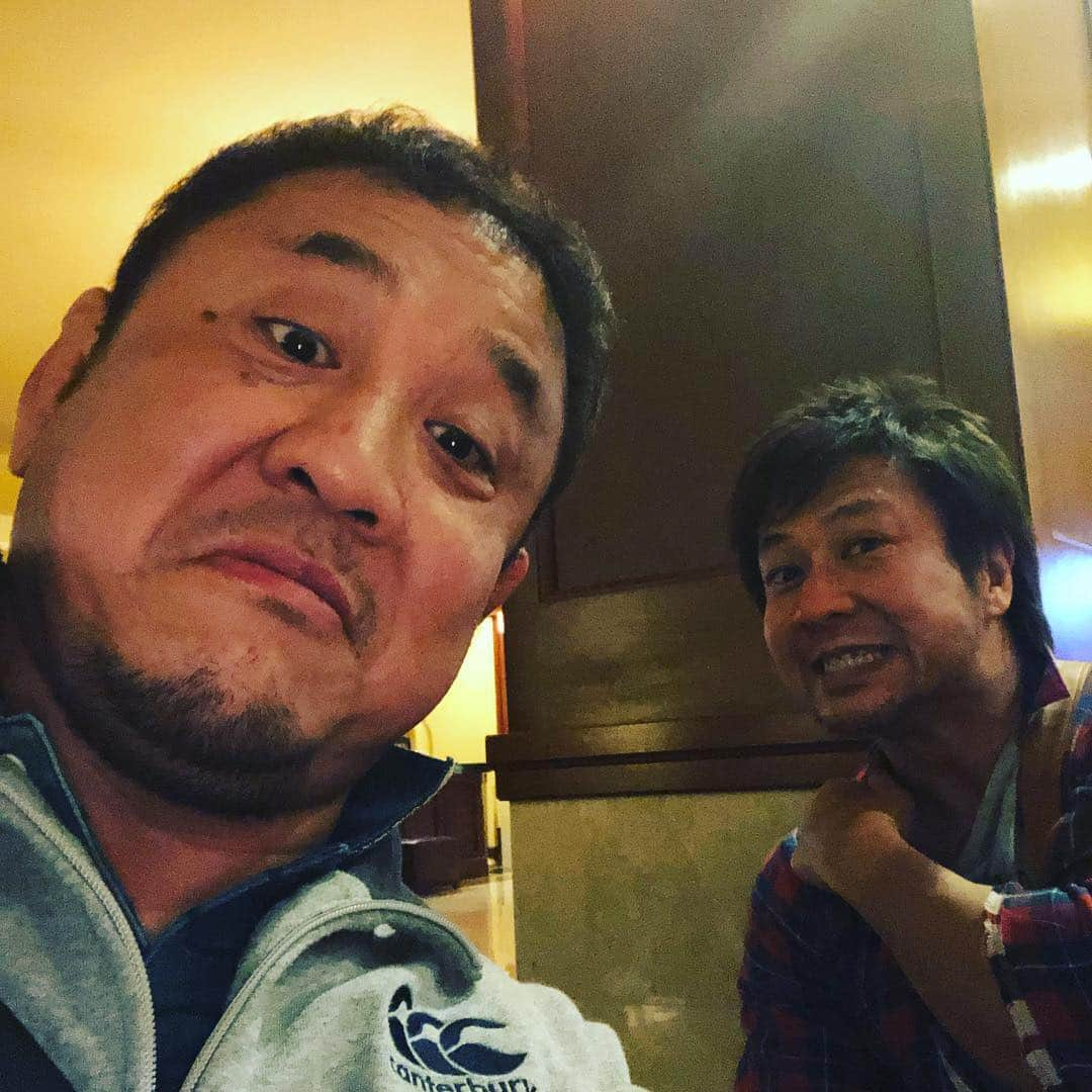 永田裕志さんのインスタグラム写真 - (永田裕志Instagram)「今回のアメリカ遠征では小島さんとの二人旅でした。私は小島さんの事を沢山助けてあげて、小島さんも私を少しだけ助けてくれました(笑)。心より感謝申し上げます。ありがとうございました😊！ #小島聡  #永田裕志  #nwa  #シャーロット  #次は5月  #roh」4月28日 23時35分 - yuji_nagata