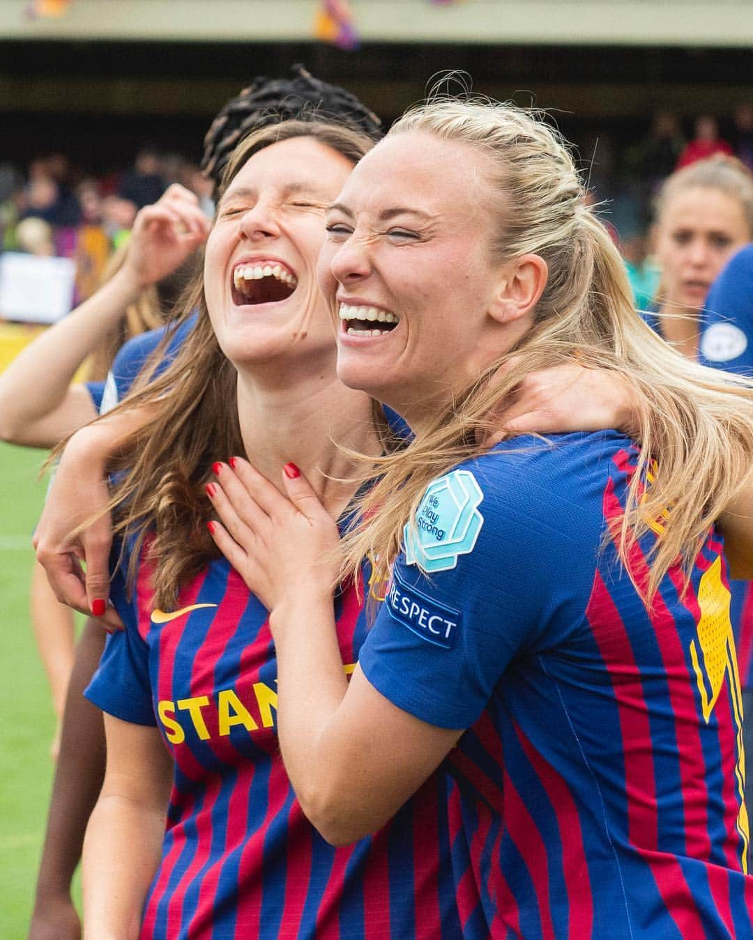 FCバルセロナさんのインスタグラム写真 - (FCバルセロナInstagram)「HISTORY 🙌 They’ve made history, they are into the UEFA Women’s Champions League final! 😱 Congrats @fcbfemeni! Felicidades!! Felicitats!! 👏 🔵🔴#WeColorFootball #WeAreFootballers」4月28日 23時38分 - fcbarcelona