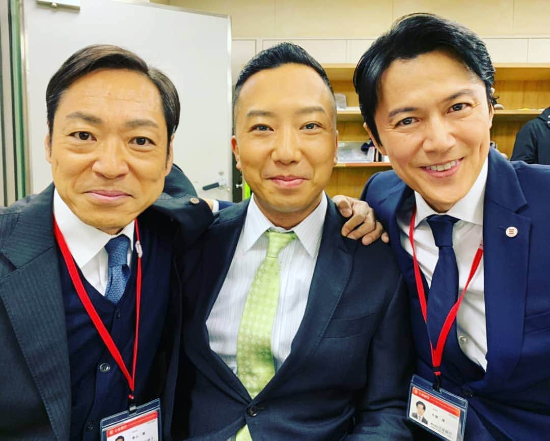 福山雅治さんのインスタグラム写真 - (福山雅治Instagram)「#集団左遷!! #第2話ゲスト #市川猿之助 #町田良介  #福山雅治 #片岡支店長 #香川照之 #真山副支店長  #地底人ラジオ」4月28日 23時49分 - masaharu_fukuyama_official