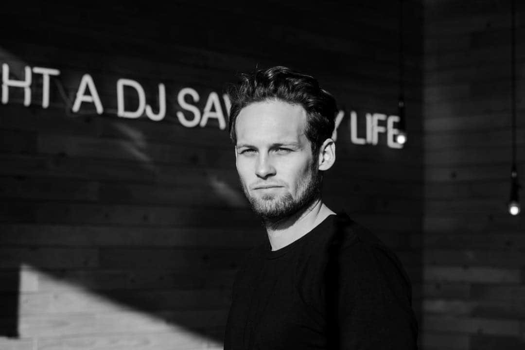 デイリー・ブリントのインスタグラム：「.」