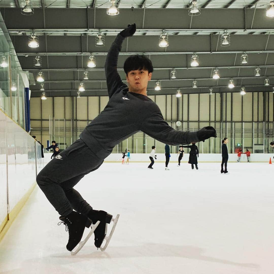 坪井遥司のインスタグラム：「斜め45° #figureskate #mambo #nike」