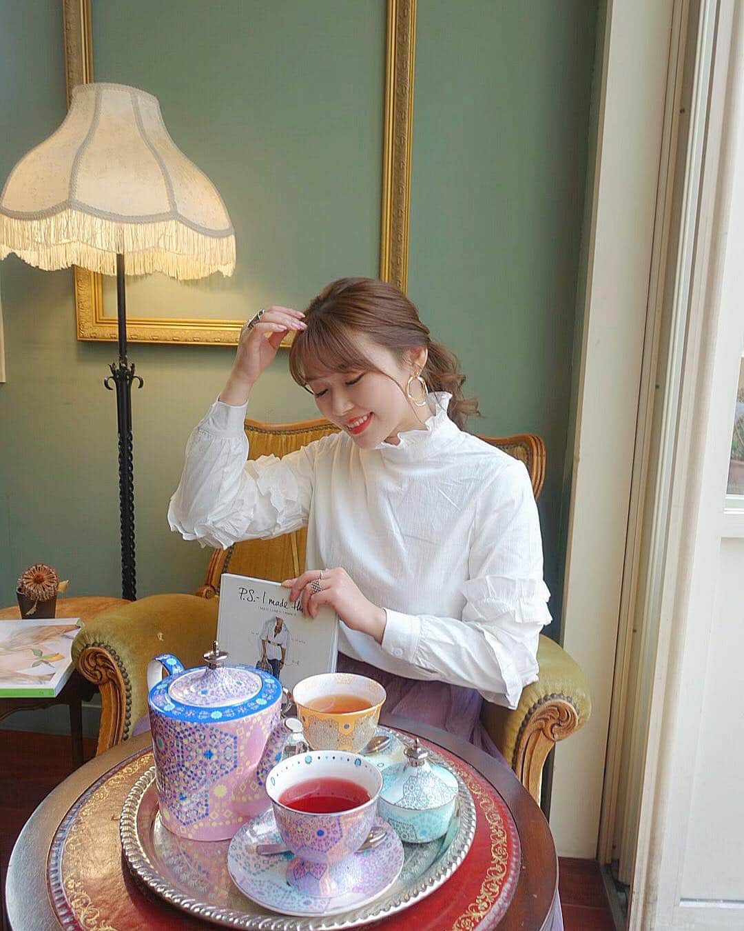 藤川沙弥のインスタグラム：「ストーリーに質問頂いてたんだけど﻿﻿ クリニックにお伝えすると﻿﻿ 私と同じメニューが受けれます👍🏻🌼﻿ ﻿﻿ ﻿﻿ 私は﻿ シルクピール﻿﻿、フォトフェイシャルm22、 コラジェナイザー﻿﻿のメニュー💛 ﻿ 本当にするのとしないとじゃ全然違う。﻿ 終わった後はつるっつるになります🥺﻿ ﻿ しっかり良い大人なので、﻿ たまには医療の力もお借りして、﻿ お肌のお手入れもしなきゃね👶🏻💛﻿﻿ ﻿﻿ ﻿ ﻿ #恵聖会クリニック﻿ #ピーリング#フォトフェイシャル#美肌効果﻿ #셀카#셀피#셀스타그램」