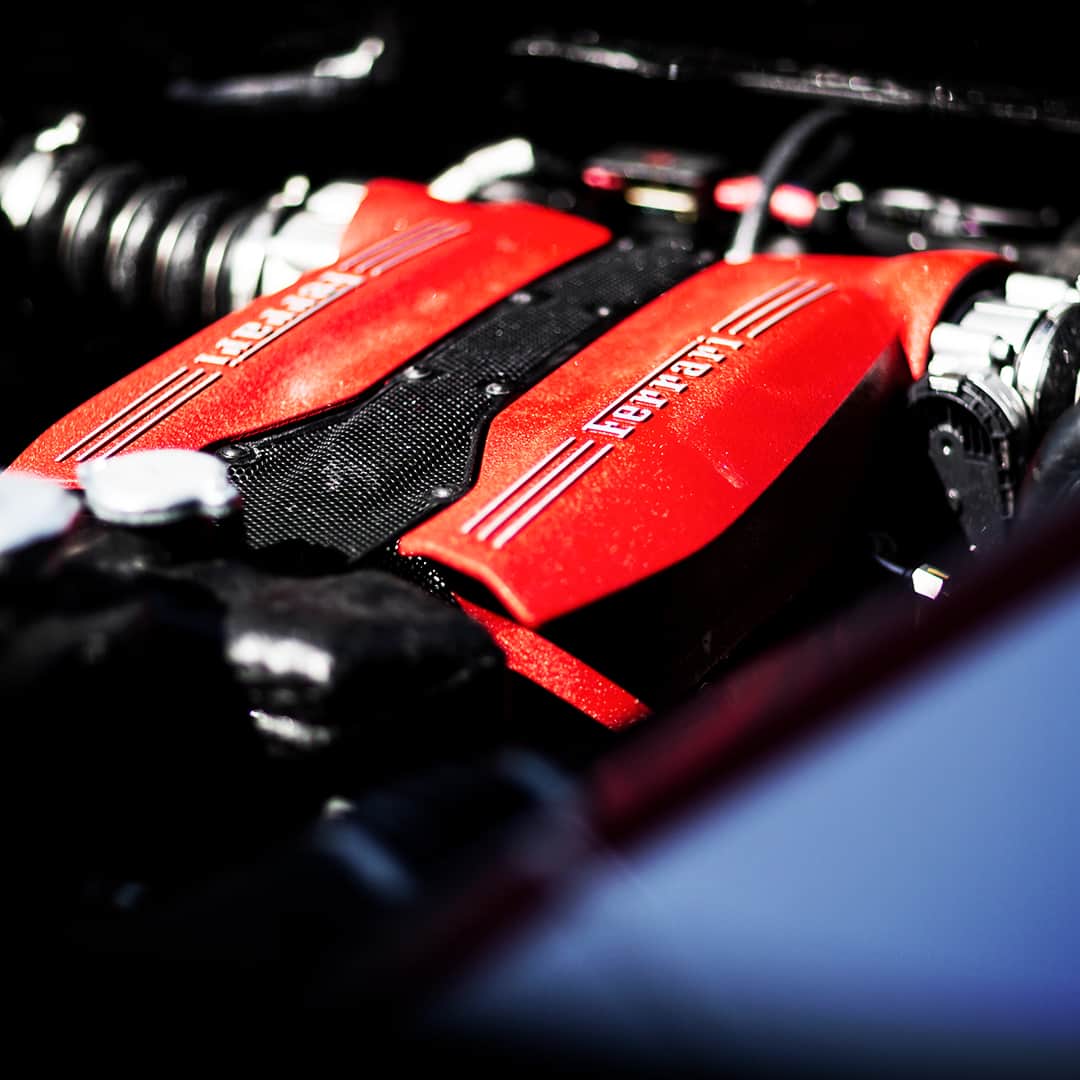 フェラーリさんのインスタグラム写真 - (フェラーリInstagram)「Designed to deliver unparalleled performance and world-renowned #Ferrari speed. #Engine #Details」4月29日 0時00分 - ferrari