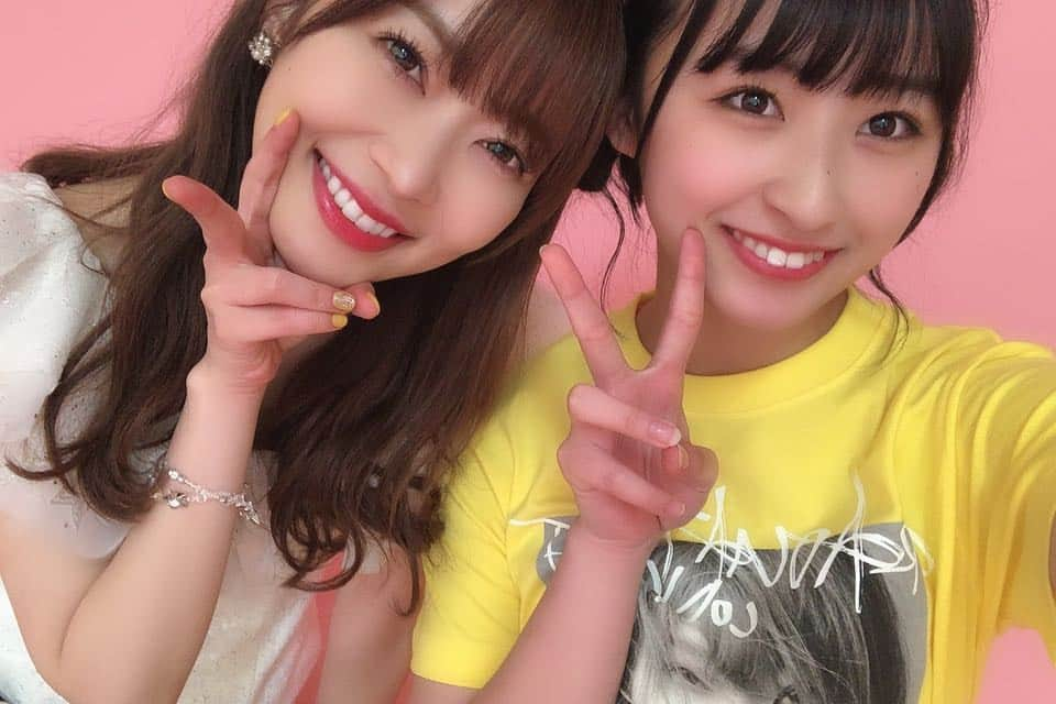 松本日向さんのインスタグラム写真 - (松本日向Instagram)「♡♡ HKT48に加入して指原さんの後輩として背中を見て活動できたことを本当に誇りに思います😢 これからも後を追いかけながら追いつけるように、頑張っていきたいです(;＿;) 一生の憧れの存在です😭♥ 大好きです😢😢 改めまして、ご卒業おめでとうございます😭お疲れ様です😭 顔もスタイルも中の下って歌の歌詞であるけどそれ聴きながら首を横に振ったよ😖😖上の最上級レベル🙇‍♀️🙇‍♀️🙇‍♀️❤️」4月29日 1時08分 - matsumoto_hinata