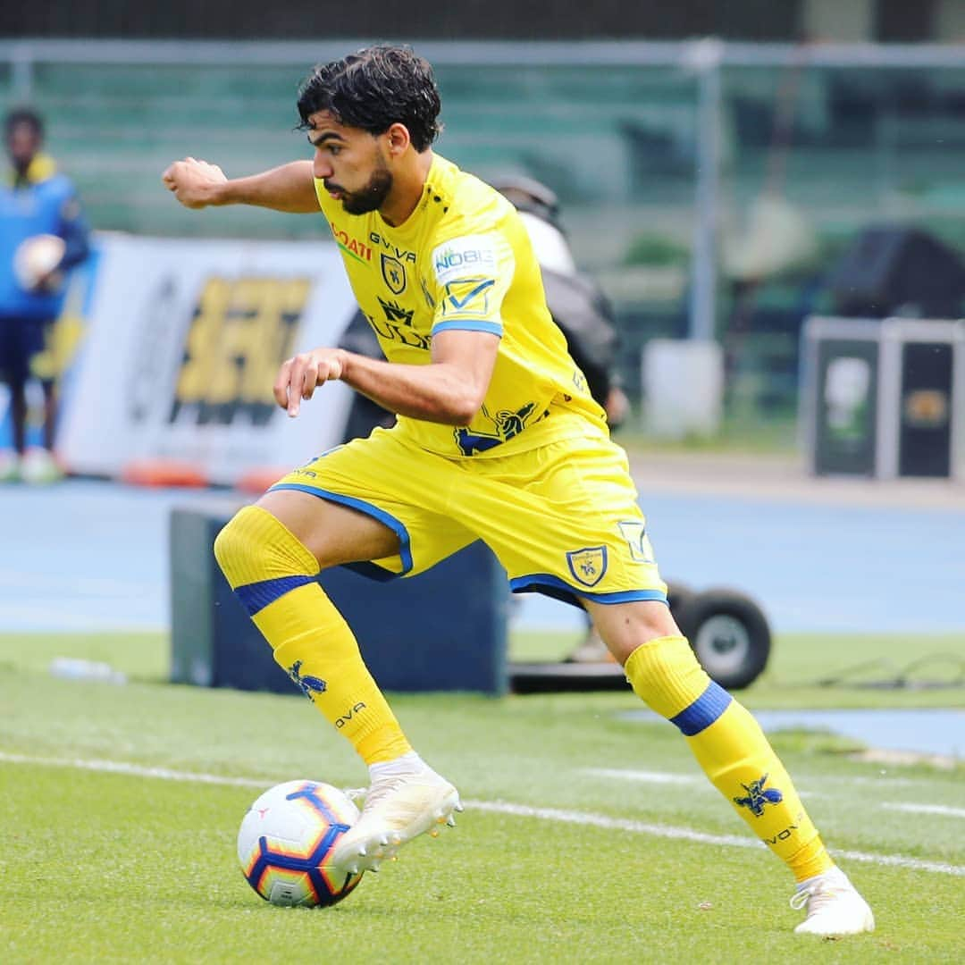 ACキエーヴォ・ヴェローナさんのインスタグラム写真 - (ACキエーヴォ・ヴェローナInstagram)「📸 Le immagini di #ChievoParma 💛💙 📸 The pics of #ChievoParma 💛💙 #ChievoVerona #ForzaChievo #gialloblù #seriea #campionato #football #gol #chievo #Bentegodi #ChievoParma」4月29日 1時29分 - acchievoverona