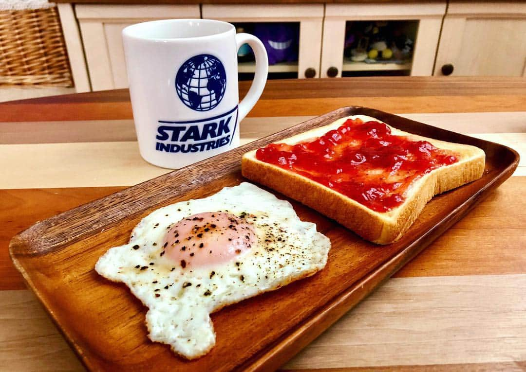 相沢梨紗さんのインスタグラム写真 - (相沢梨紗Instagram)「あさごはん . . . #starkindustries #breakfast #morning #りさごはん」4月29日 1時38分 - risacheeese