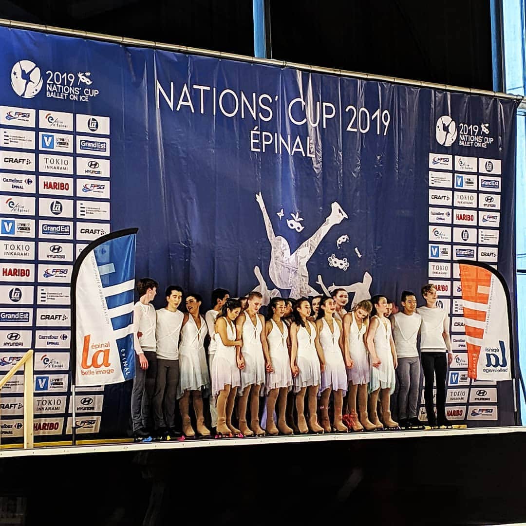 ベアトリサ・リャンのインスタグラム：「ALL THE FEELS FOR THIS TEAM 😭 💜💜💜」