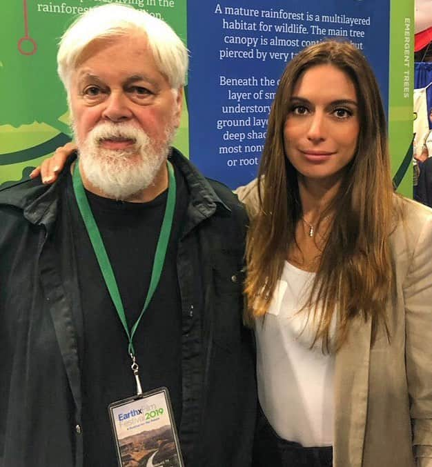 ヴァレンティン・トーマスさんのインスタグラム写真 - (ヴァレンティン・トーマスInstagram)「Yesterday, I had the pleasure to meet Paul Watson, the founder of Sea Shepherd Conservation, who was also a speaker at @earthxorg . No need to say that I was served with a disapproving look the second he knew what I was doing for a living, but that doesn’t keep me from respecting the work he’s doing towards conservation. He is taking extreme measures to try and find solutions to an extreme situation and while I do not agree with all of his methods, he is actively working towards ocean conservation and he has saved and continues to save thousands of cetaceans over the years. Whereas veganism is on the rise (and it’s a good thing!), the probability that 7 billion people will stop consuming fish and seafood is practically inexistant. By dismissing talks on realistic and viable solutions such as sustainable fishing methods, reduction of consumption of sea products and the right ways of farming fish, it creates, an even bigger gap between consumers who want to do the right thing and what’s offered to them. We don’t have to all agree with each other, but we need to be able to have respectful discussions, because in the end, that's where everything starts. What do you think? @captainpaulwatson @seashepherd  #oceanconservation #seashepherd #conference #earthx #speech #event #protect #opinions」4月29日 2時06分 - valentinethomas