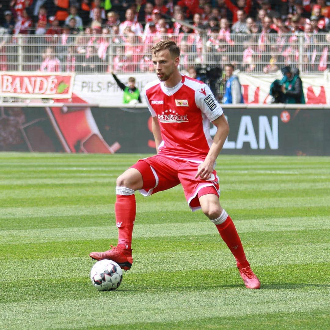 マーヴィン・フリードリヒさんのインスタグラム写真 - (マーヴィン・フリードリヒInstagram)「Endspurt! 🏃🏼‍♂️💨 #berlin #hamburg #fcuhsv #unveu #eisern #unionberlin #team #endlichtornetzundnichtfangnetz」4月29日 2時11分 - marvinfrd