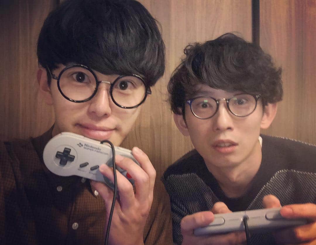 芦沢統人のインスタグラム：「タナベと映画とゲームした。 趣味が合うって最高ですね。」