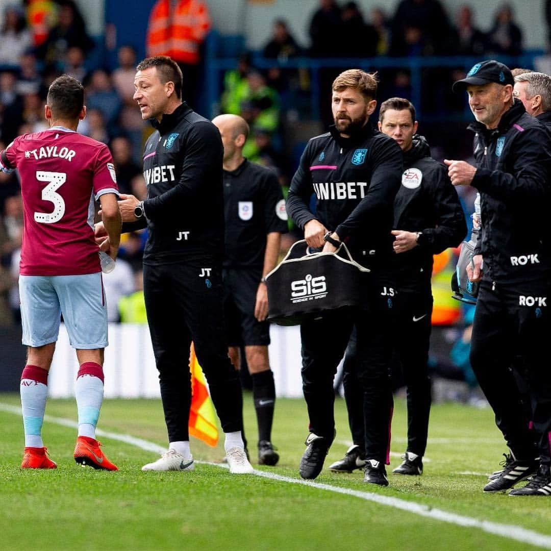 ジョン・テリーさんのインスタグラム写真 - (ジョン・テリーInstagram)「@avfcofficial ⚽️👊🏻🦁」4月29日 2時16分 - johnterry.26