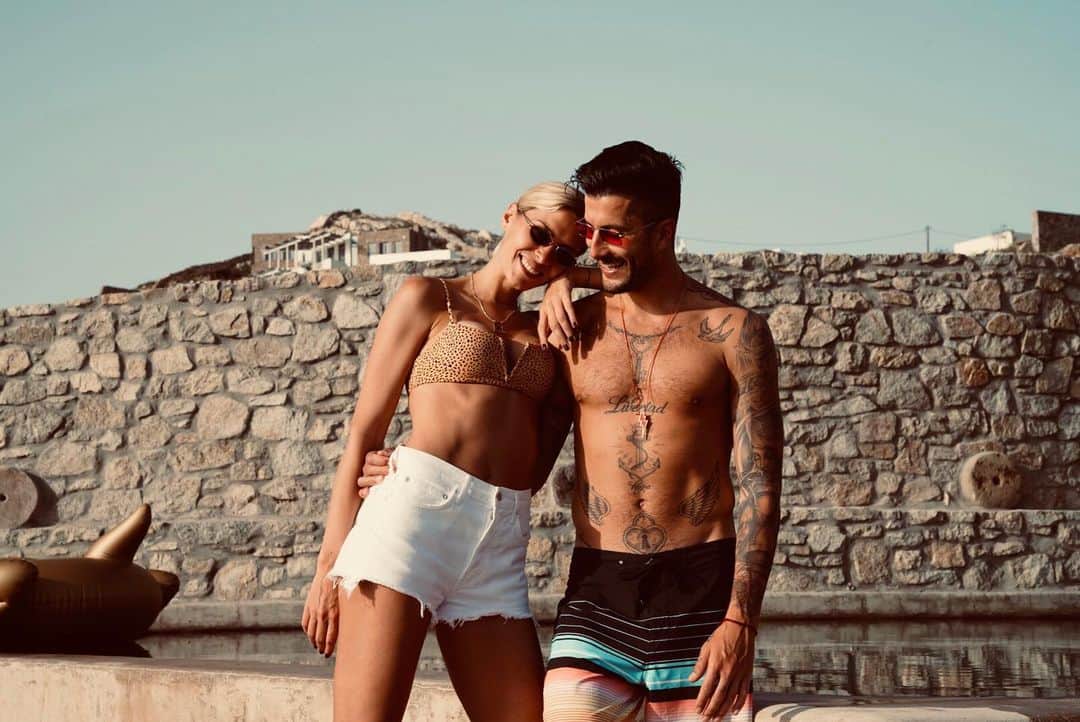 パナギオティス・コネのインスタグラム：「😉😎」